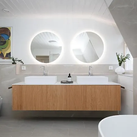 North - Marjaniemi 度假居 萨罗